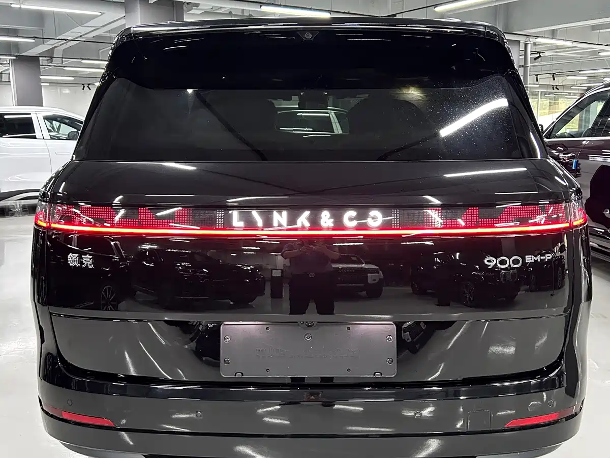 Lynk & Co 900 2025 2.0T Ultra фото 7