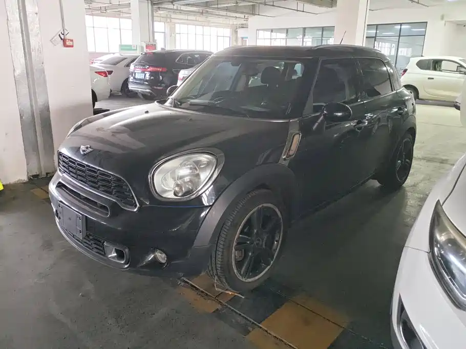 Фото 1 - MINI COUNTRYMAN
