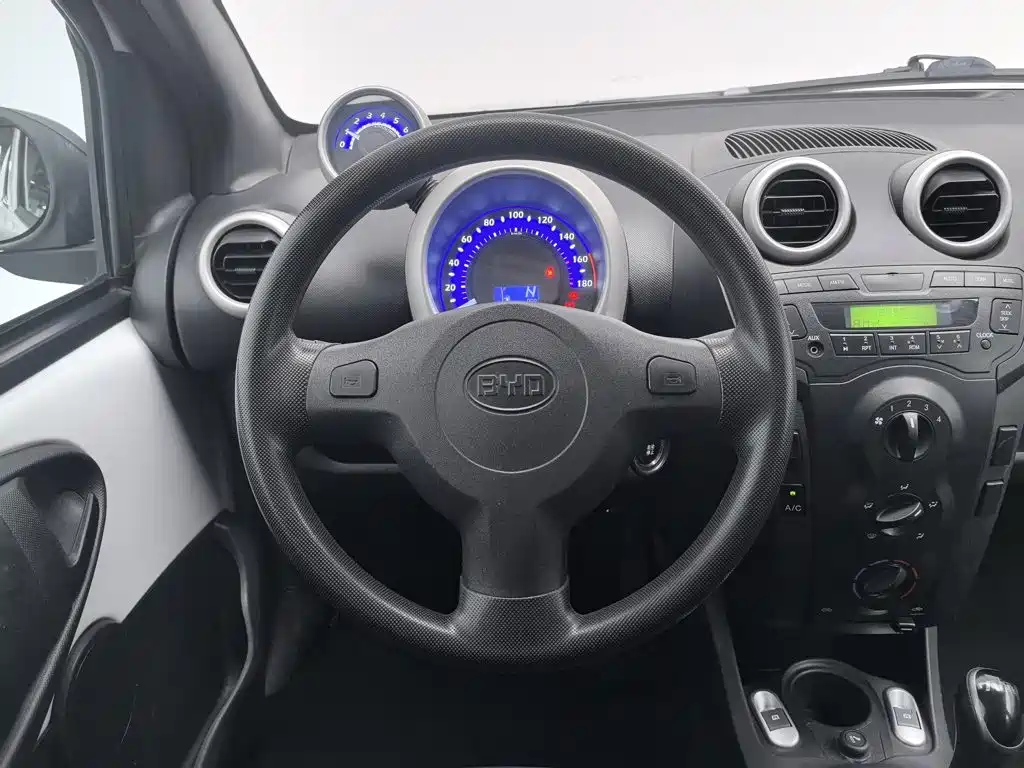 BYD F0 2017 2015 1.0L AMT Xuan Cool Edition