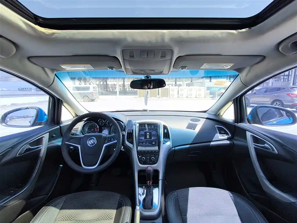 Buick Excelle 2013 Model XT 1.6L Automatic Fashion фото 14
