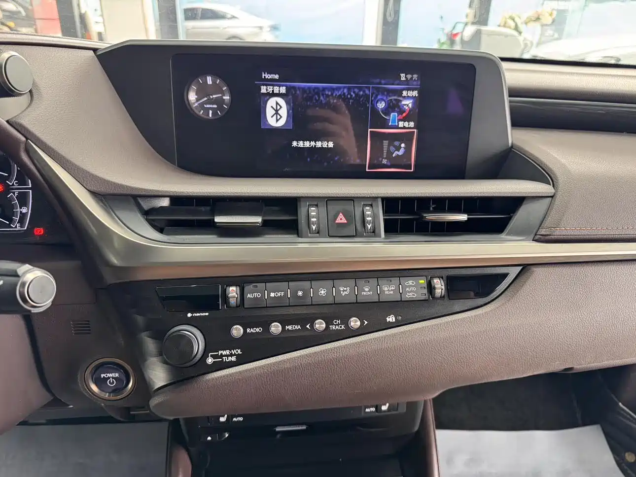 Lexus ES 2018 300h Excellence Edition China V фото 21