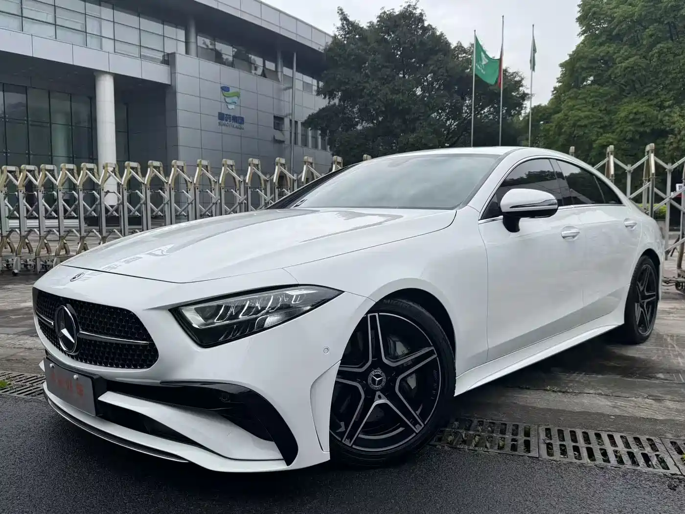MERCEDES-BENZ CLS