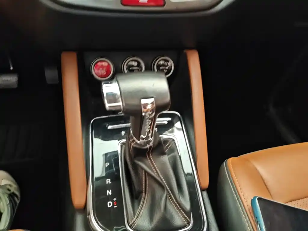 Changan Oshan Changan Oushang CX70 2017 2017 CX70T 1.5T Automatic Zun Qing Edition