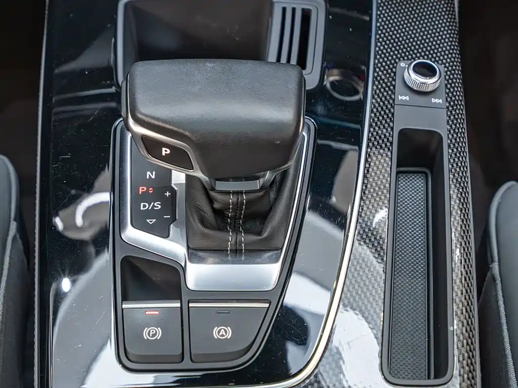 AUDI Q5L SPORTBACK