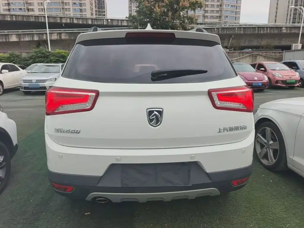 Baojun 560 2017 2016 1.8L iAMT Luxury