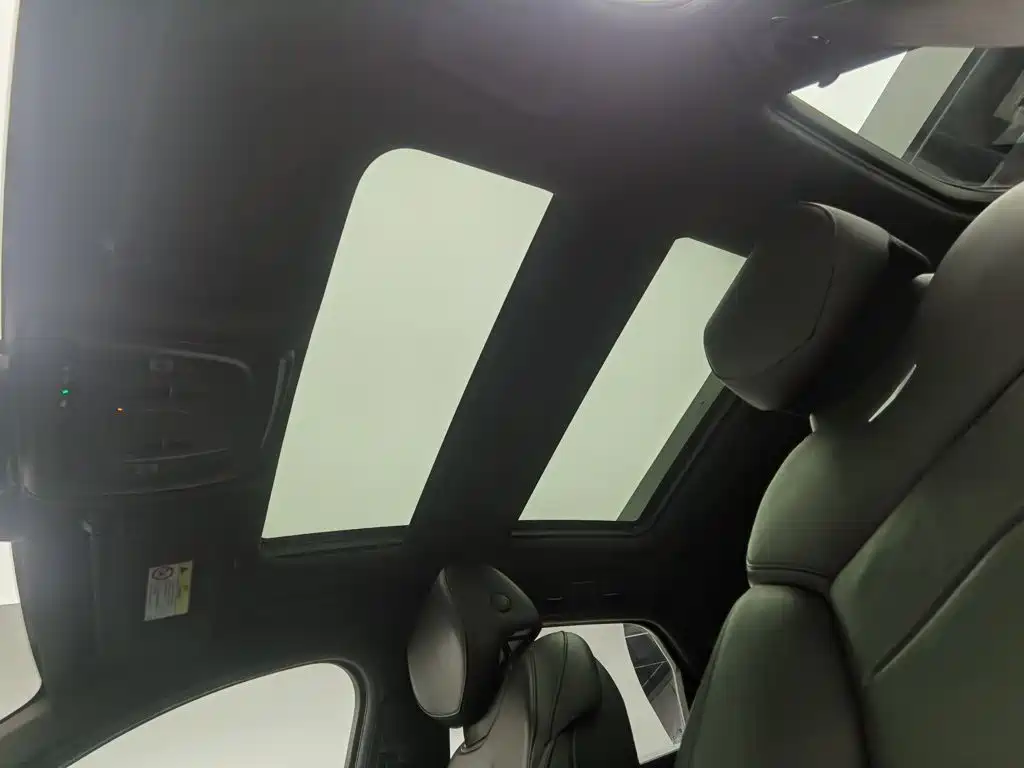 Фото 14 - Cadillac CT6