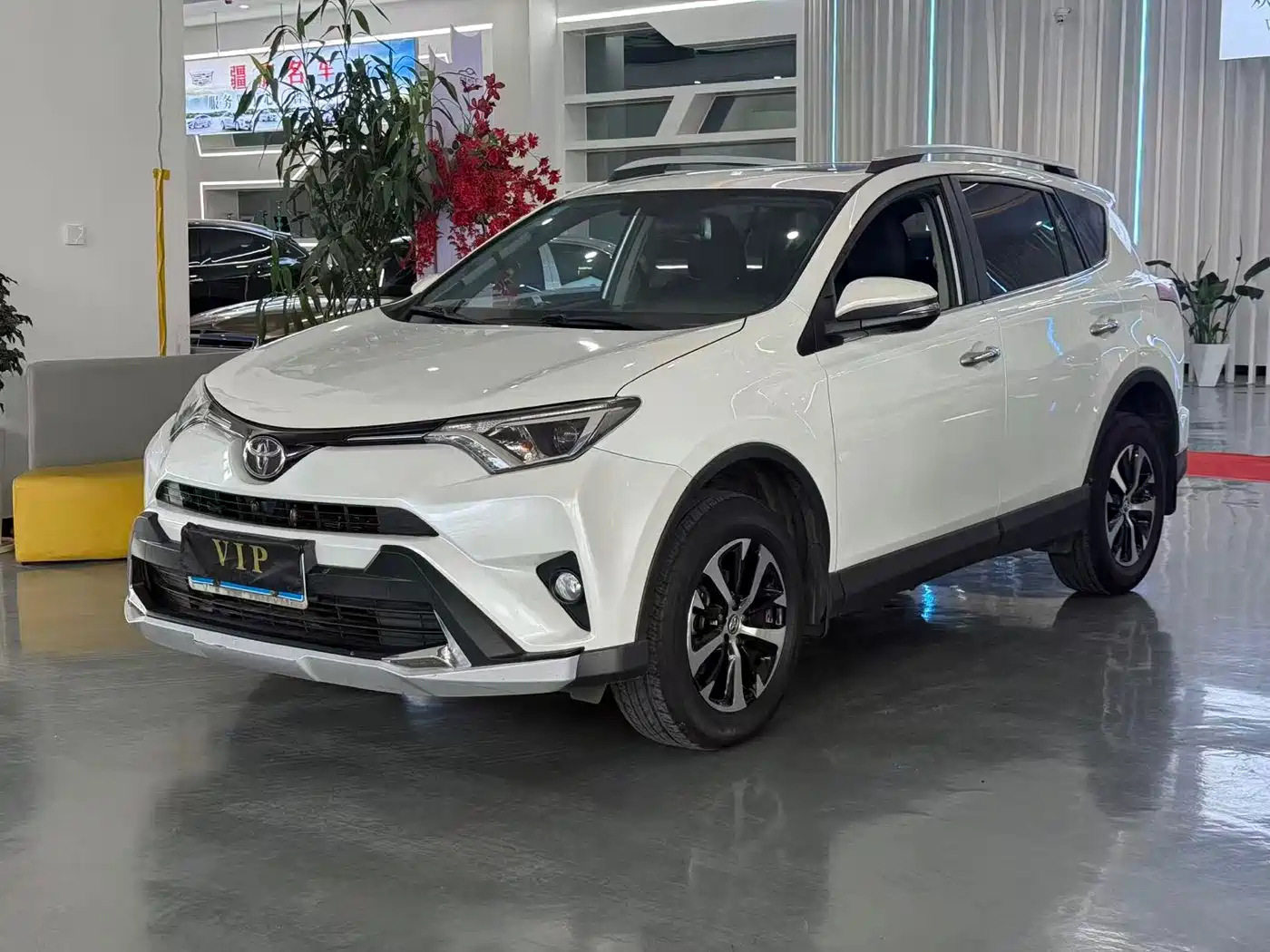 Toyota RAV4 Rongfang 2016 2.0L CVT 2WD Trend (China V)