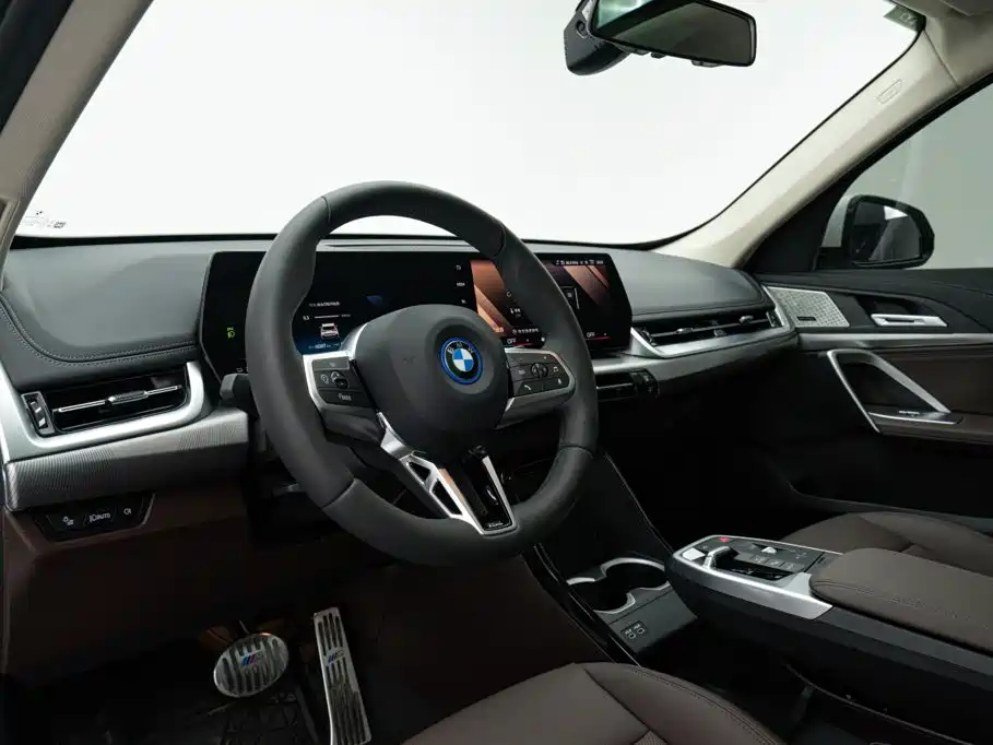 BMW iX1 2024 2023 eDrive25L M Sport Package