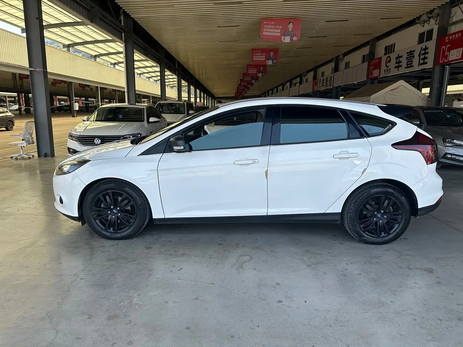 Фото 7 - Ford Focus