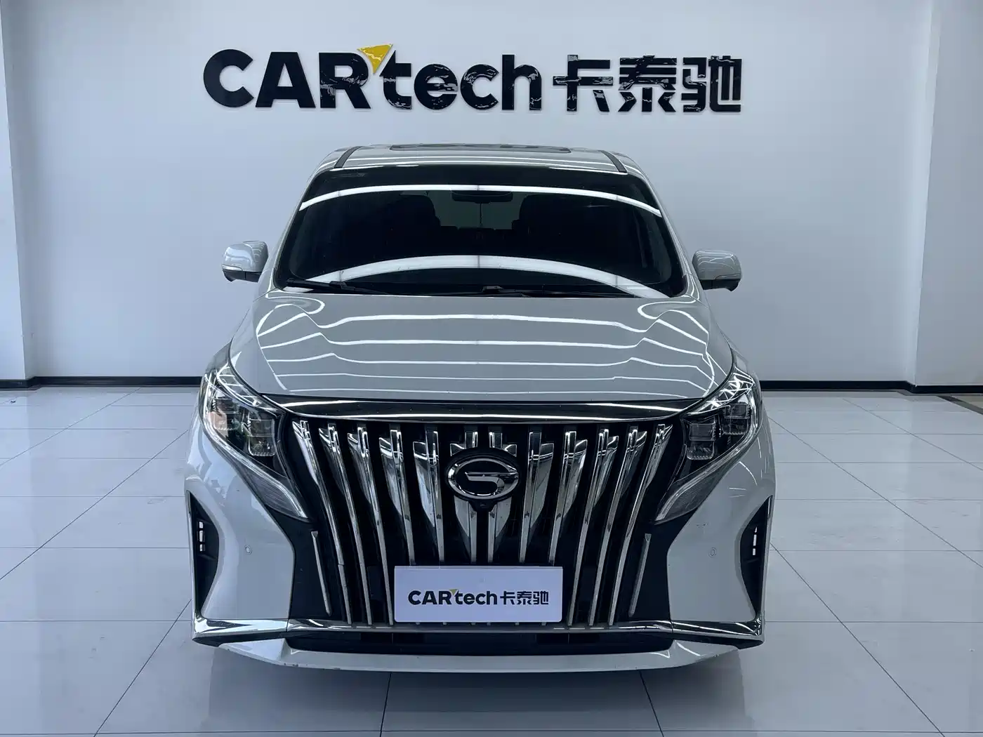 GAC Trumpchi Trumpchi M8 2021 Leading Show Series 390T Ultimate Edition фото 2