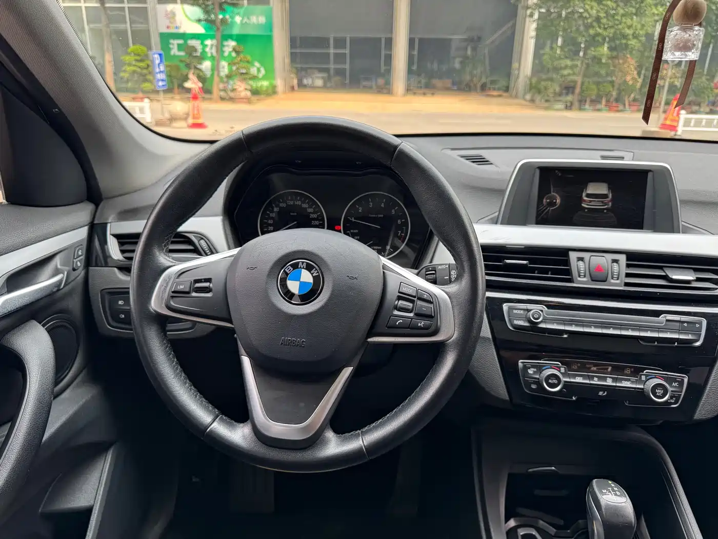 BMW X1 2016 sDrive18Li Fashion Model фото 10