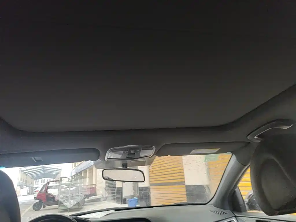Hyundai Sonata 2015 1.6T GLS Smart фото 18