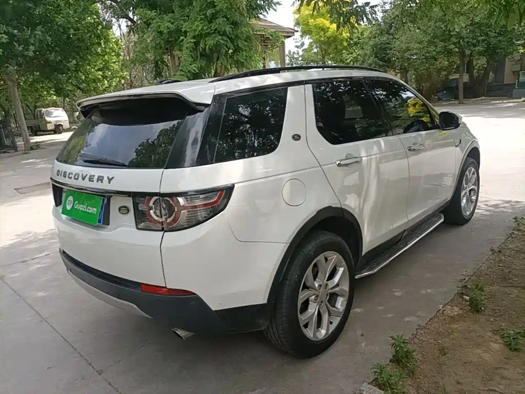 Land Rover Discovery Sport 2016 2.0T HSE фото 7