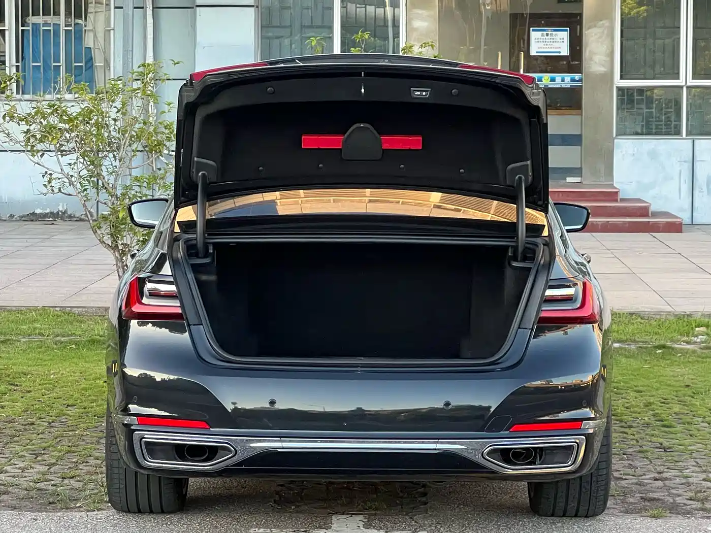 BMW 7 Series 2019 Facelift 740Li Leading Luxury Package фото 22