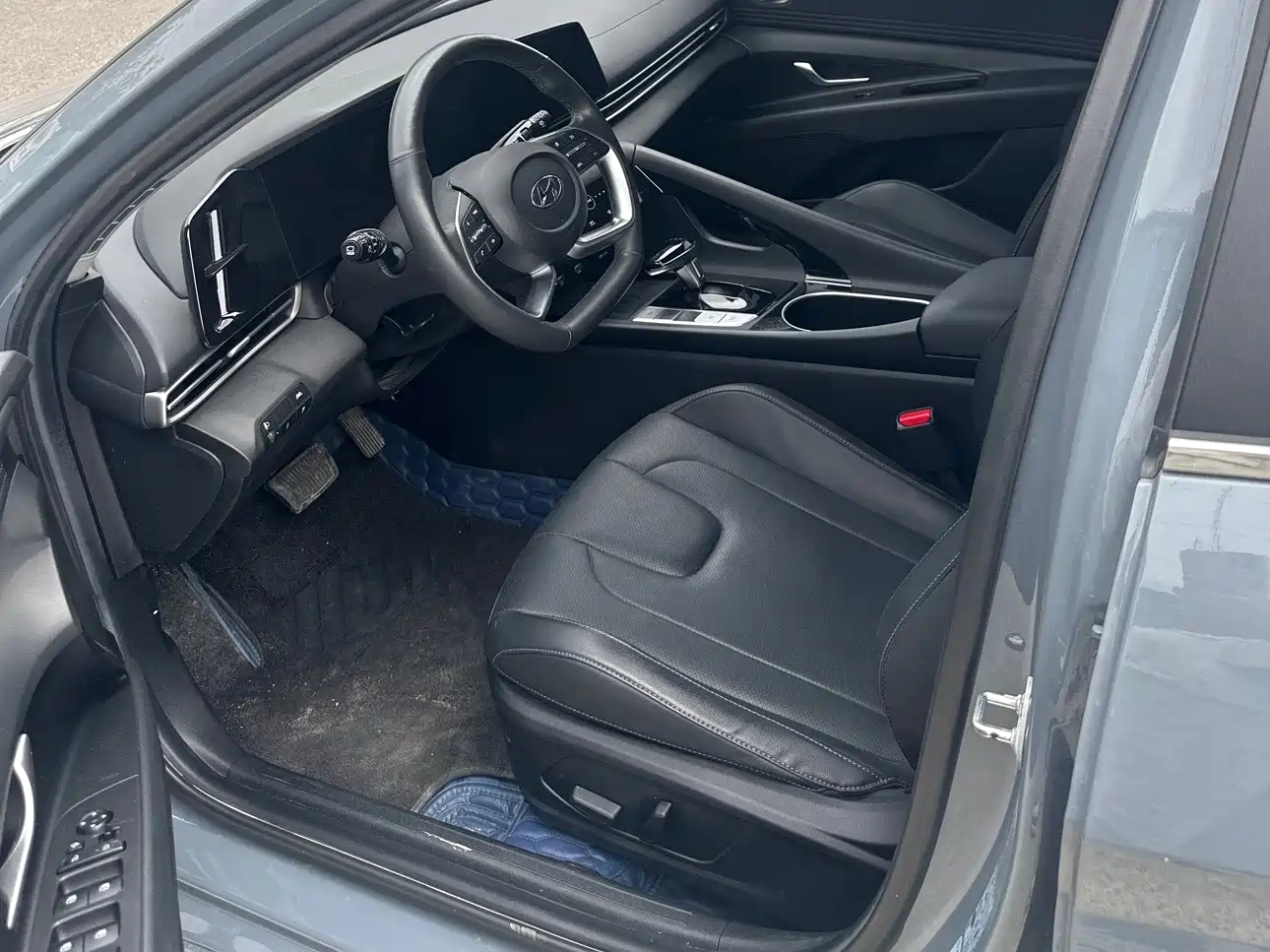 Hyundai Elantra 2021 1.5L CVT GLX Elite Edition фото 6