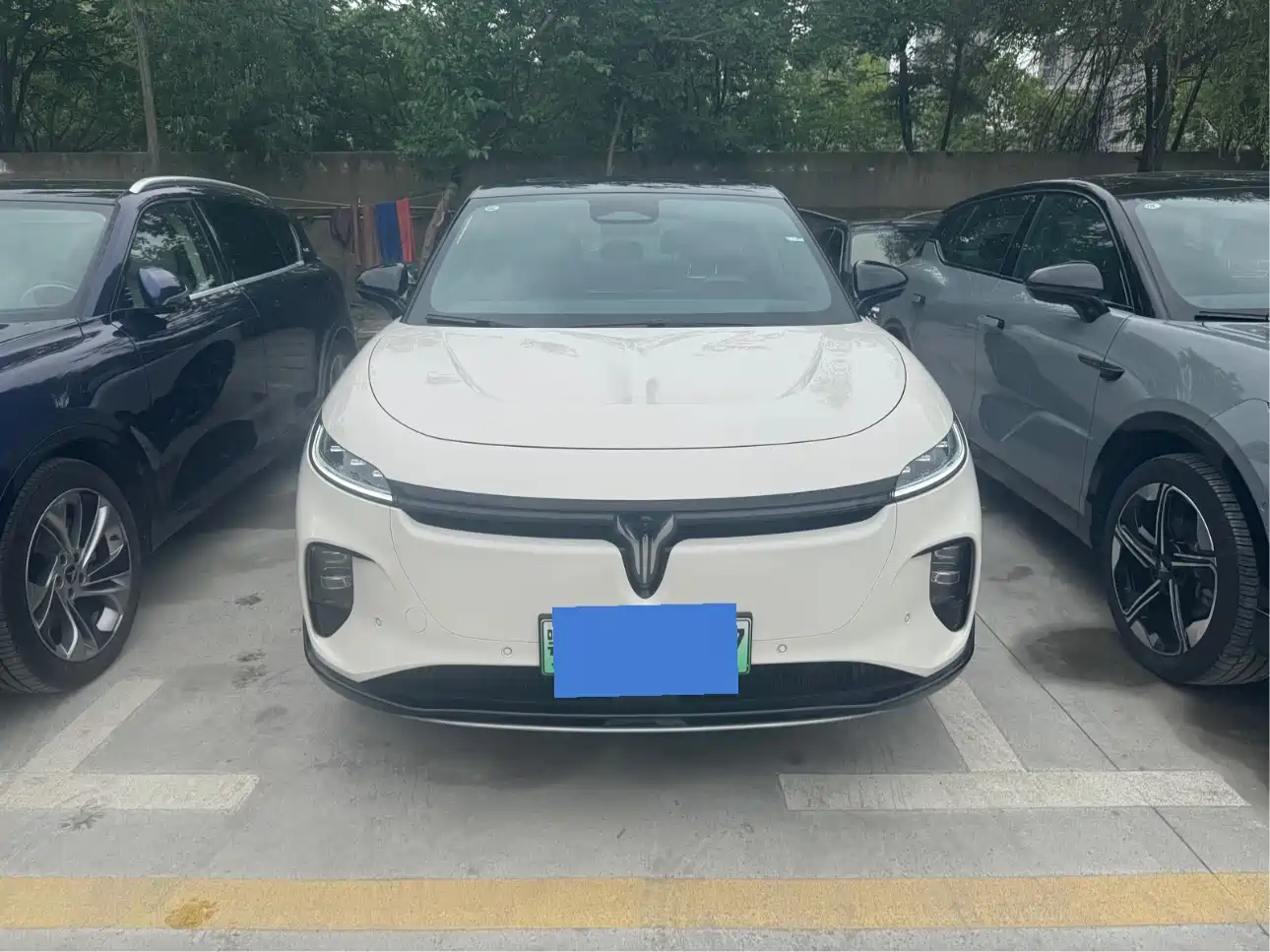 Voyah Auto Voyah Zhiyin 2024 Long Range Super Charging Edition фото 2