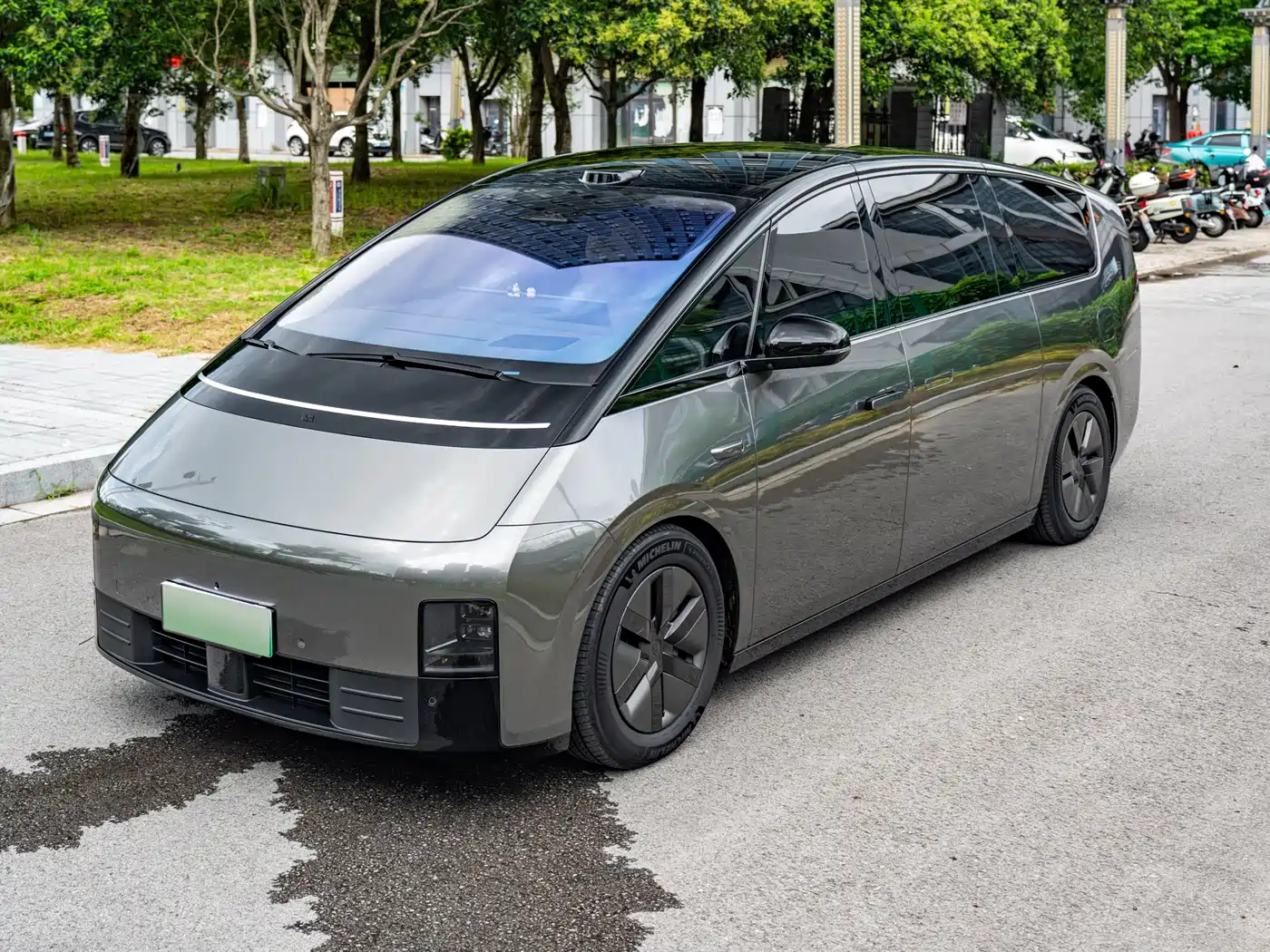 2026 Li Auto MEGA
