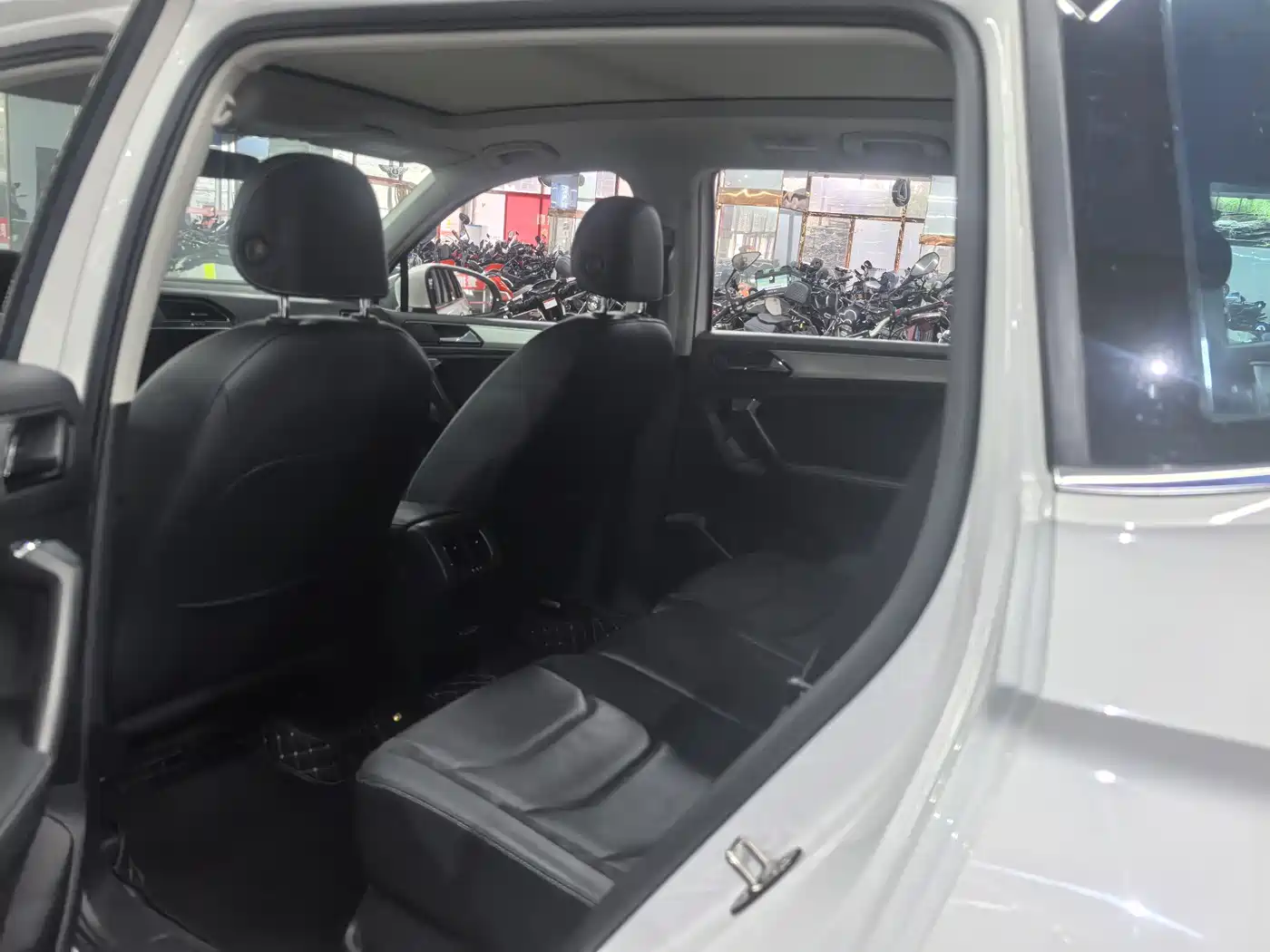Volkswagen Tiguan L 2020 330TSI Auto 2WD Smart Luxury China VI фото 5