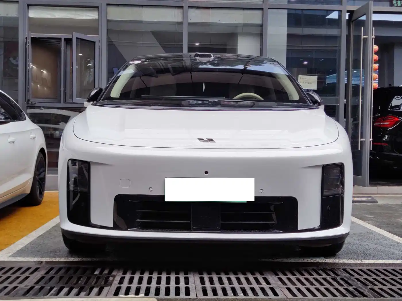 Li Auto Li i8 2025 2025 Standard Edition
