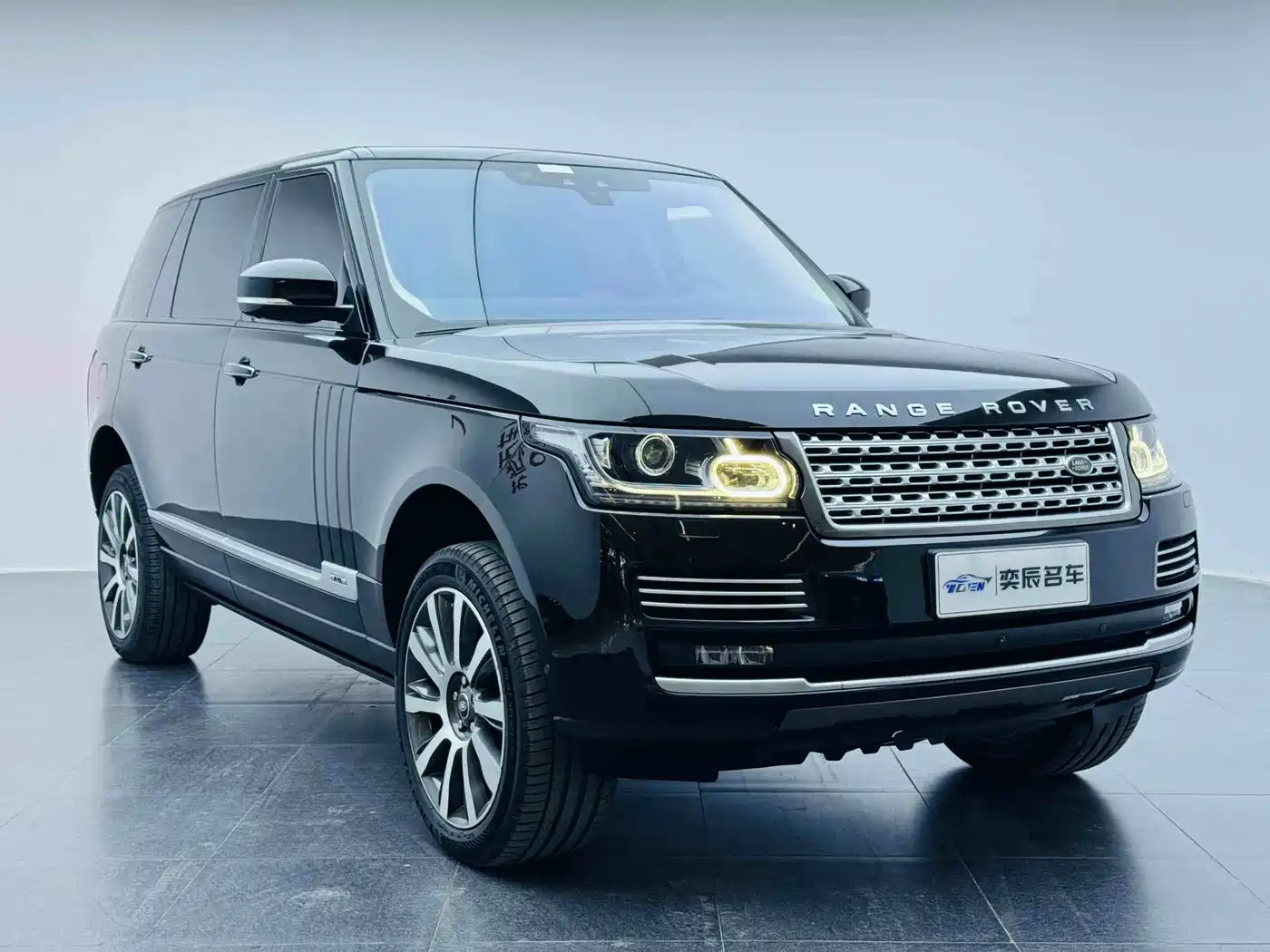 Фото 3 - Land Rover Range Rover