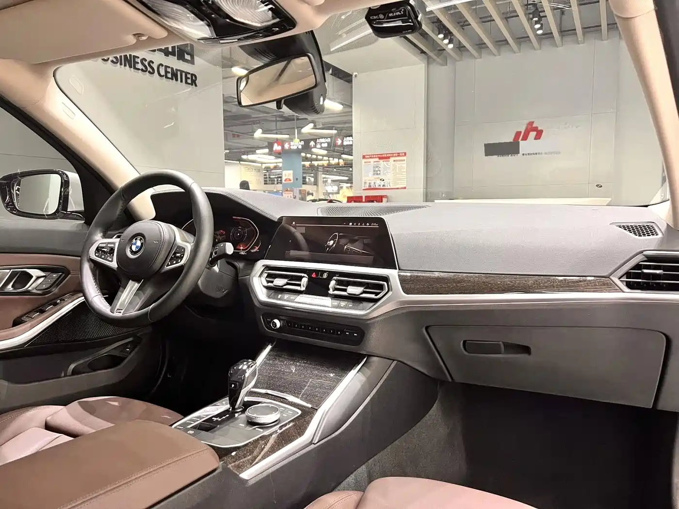 BMW 3 Series 2020 325Li M Sport Package фото 9