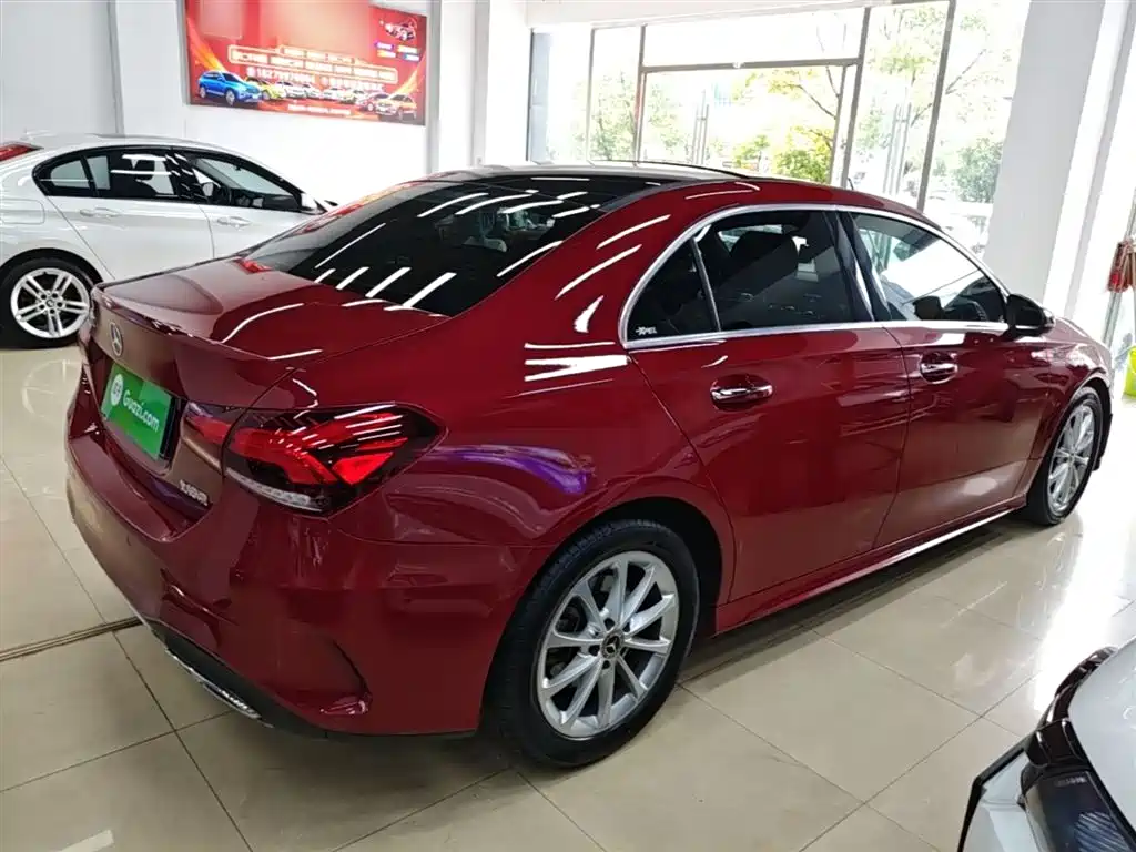 Mercedes-Benz A-Class 2020 A 200 L Sport Sedan фото 7