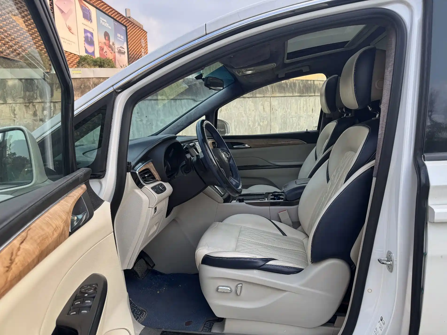 Фото 13 - Buick GL8