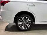 صورة 21 - Mitsubishi Outlander