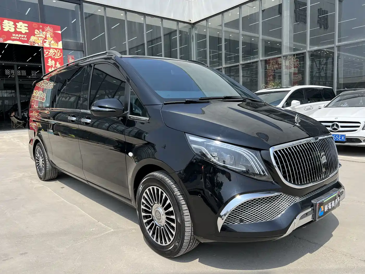 Mercedes-Benz Vito 2023 2.0T Business 7-Seater фото 3