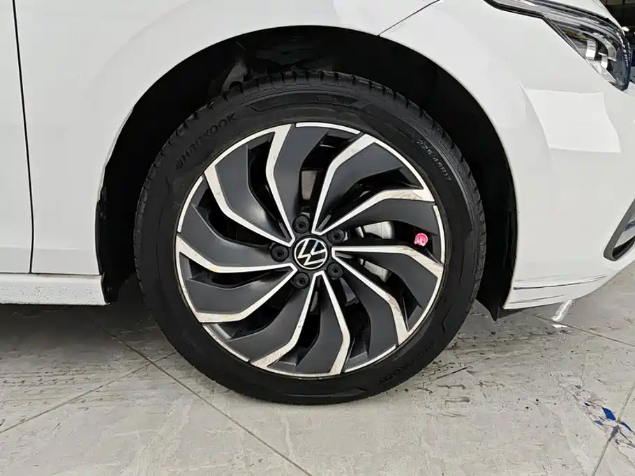 Volkswagen Golf 2024 2023 Facelift 280TSI DSG Pro