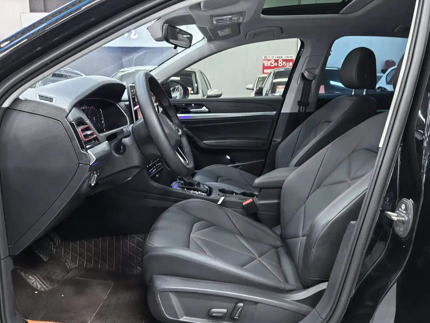 Volkswagen Lavida 2024 Model 300TSI DSG Starlight Leading Edition фото 4