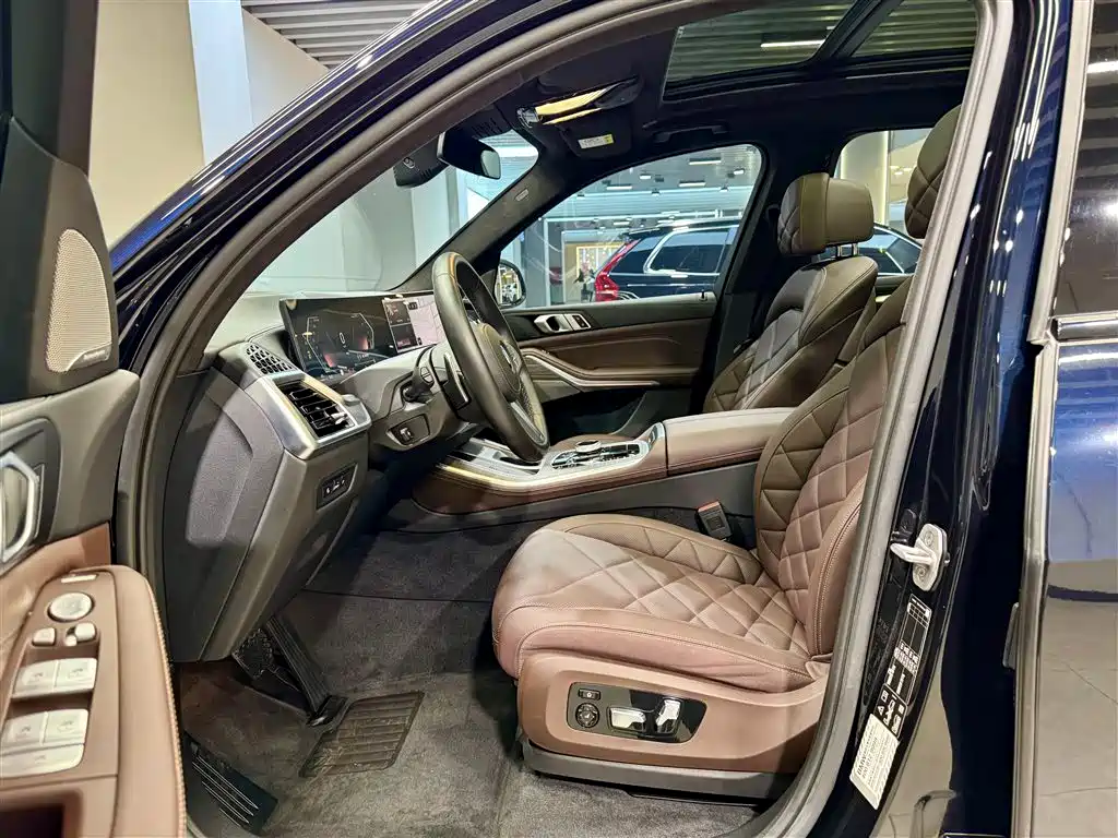 BMW X5 2023 xDrive 40Li M Sport Package фото 19