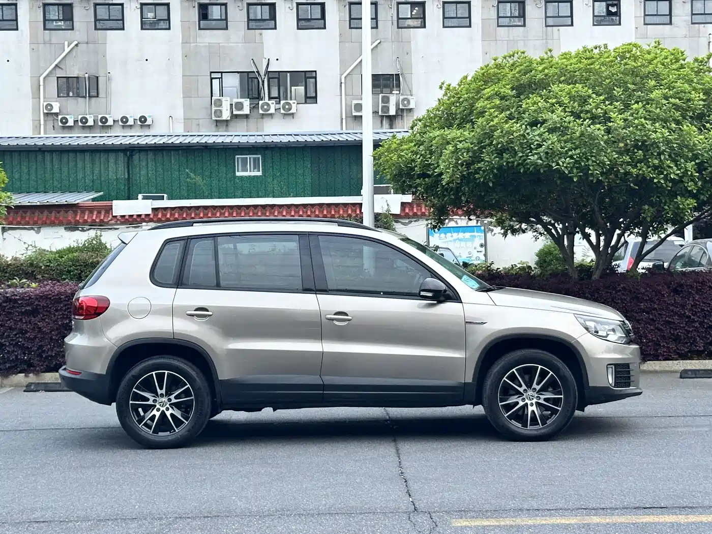 Volkswagen Tiguan 2014 1.8TSI Automatic 2WD 30th Anniversary Edition фото 6