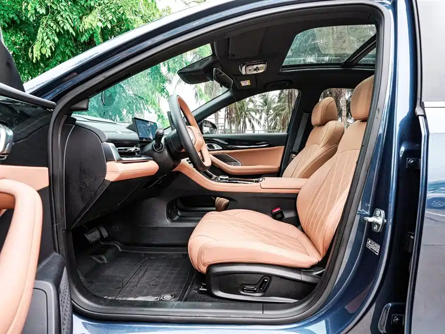 Geely Galaxy Galaxy A7 2025 EM-i фото 8