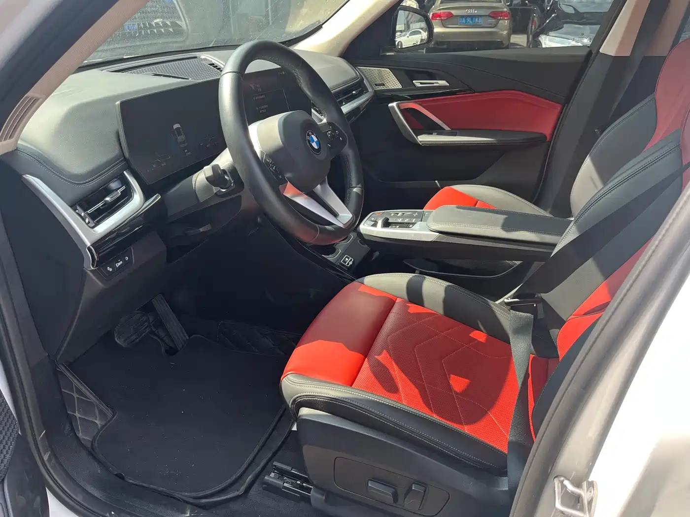 Фото 6 - BMW X1
