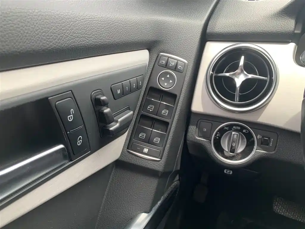 Mercedes-Benz GLK-Class 2013 GLK 300 4MATIC Dynamic фото 11