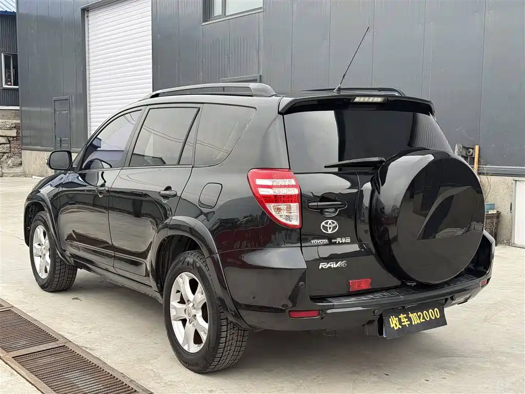 Toyota RAV4 Rongfang 2012 Styling Edition 2.4L Automatic 4WD Luxury фото 8