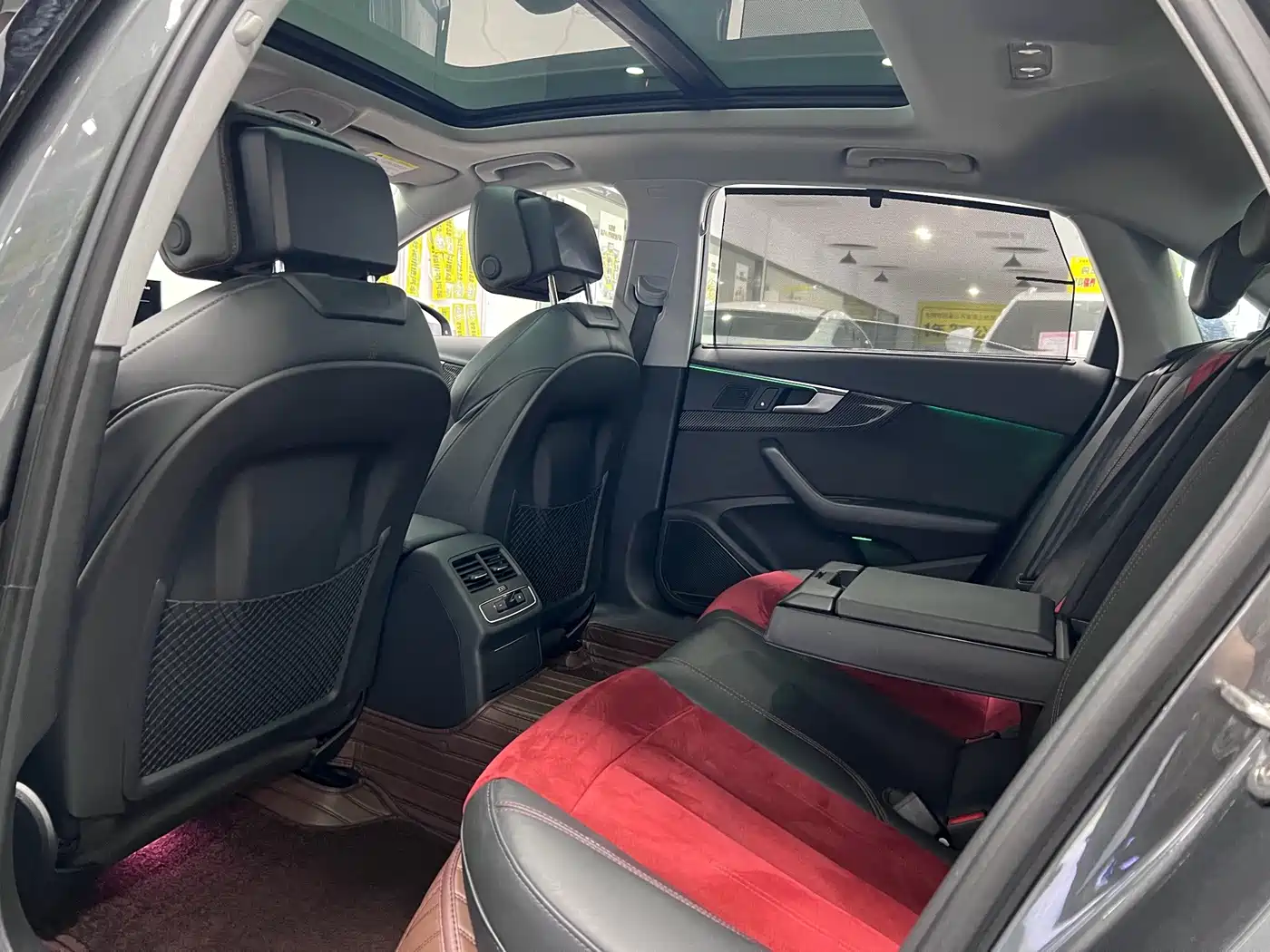 Фото 16 - Audi A4L