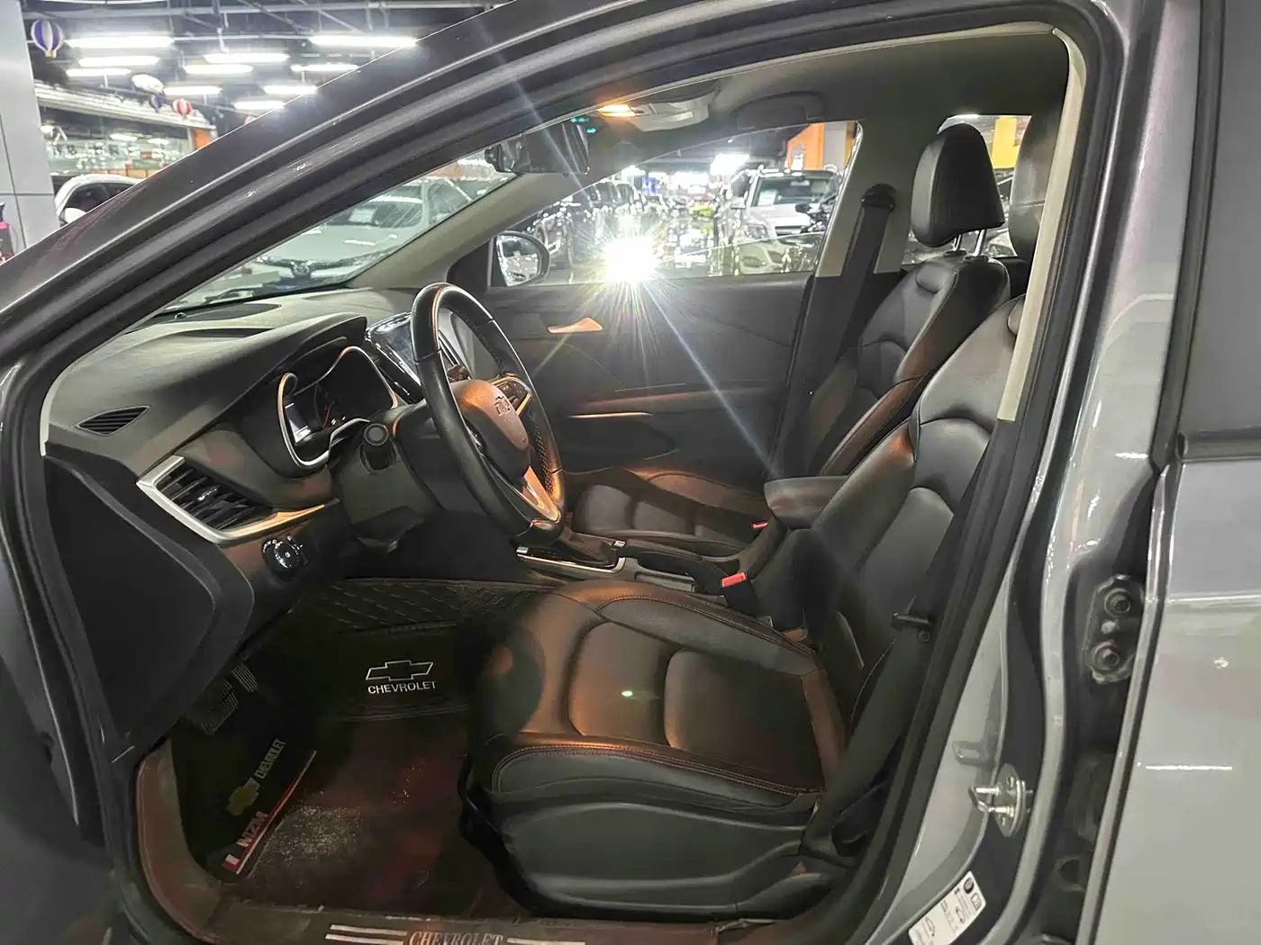 Chevrolet Monza 2020 Mild Hybrid Redline 320T Dual-Clutch Refreshing Edition фото 4