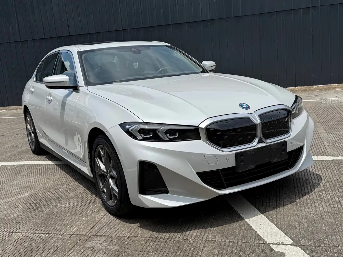 BMW i3 2022 eDrive 35 L фото 3