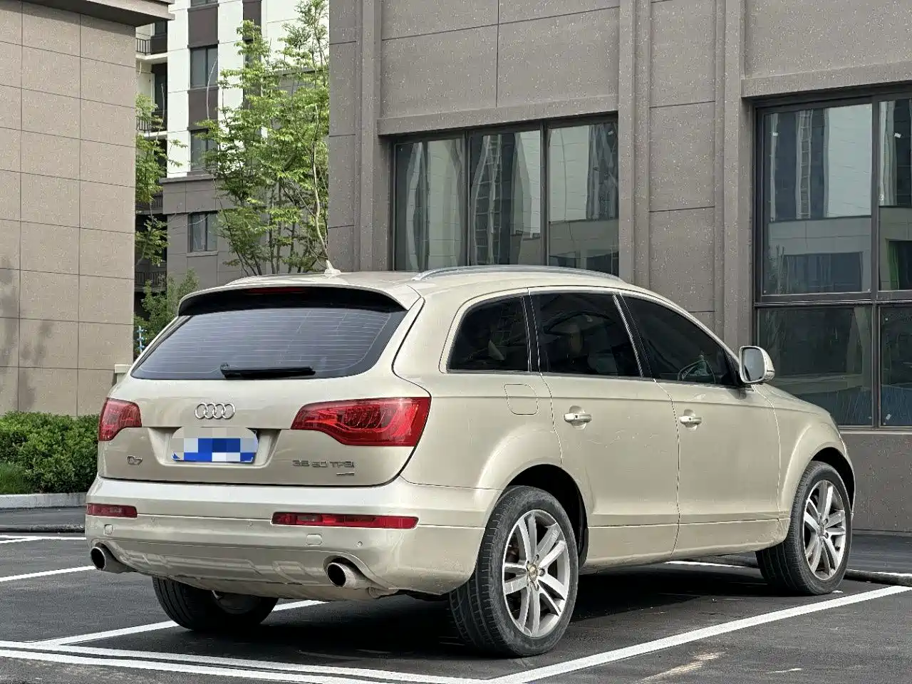 Фото 9 - Audi Q7