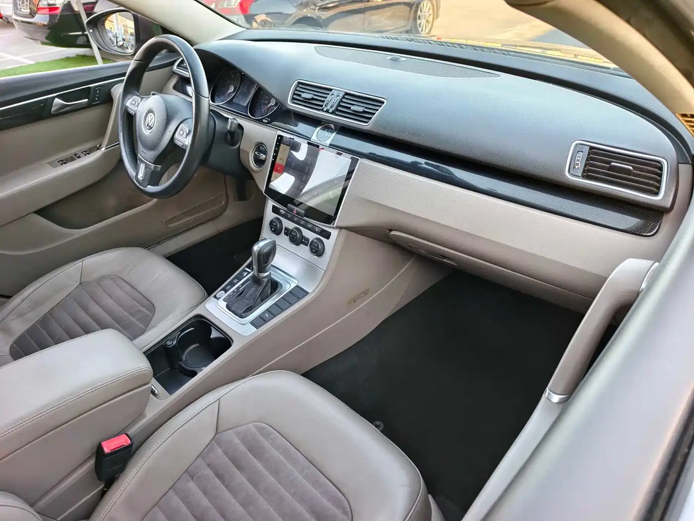 Volkswagen Magotan 2015 1.8TSI Premium фото 14
