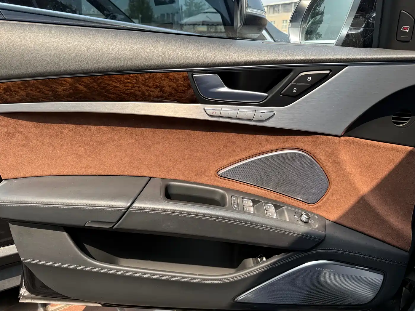 Audi A8 2014 A8L 6.3 FSI W12 quattro Flagship фото 5