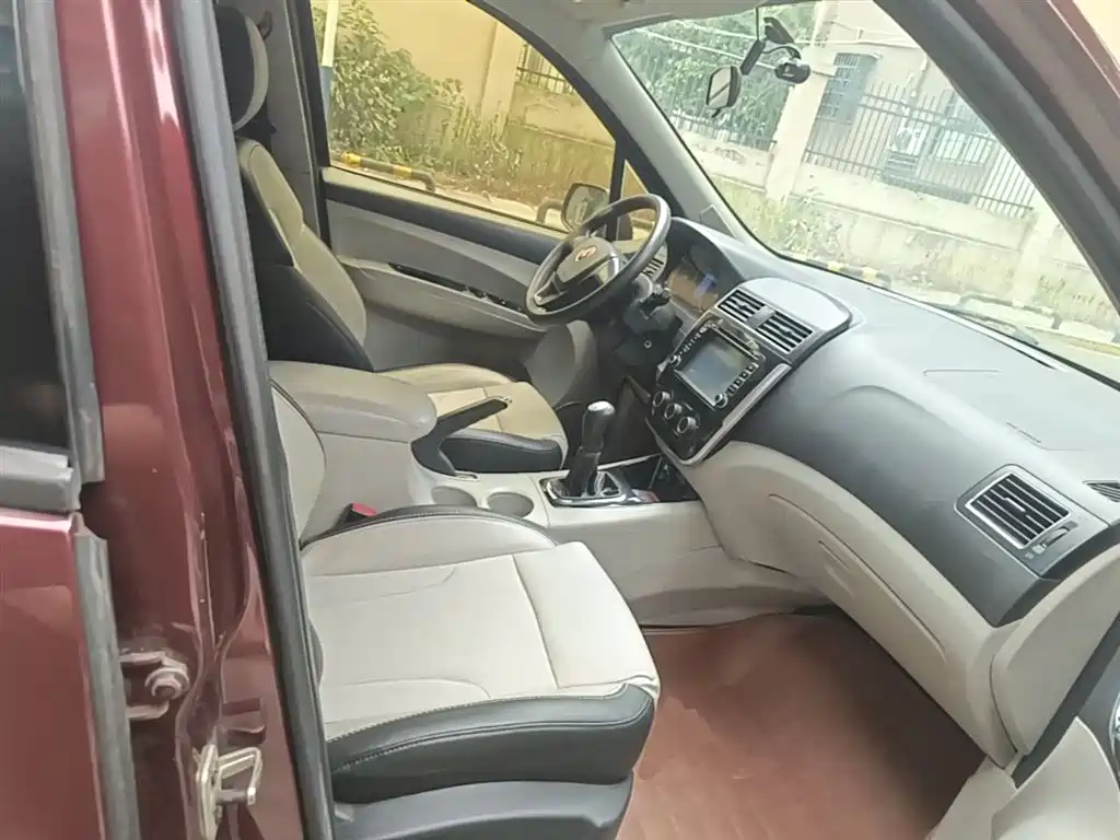 Dongfeng Fengxing Joyear X3 2017 2016 1.5L Comfort
