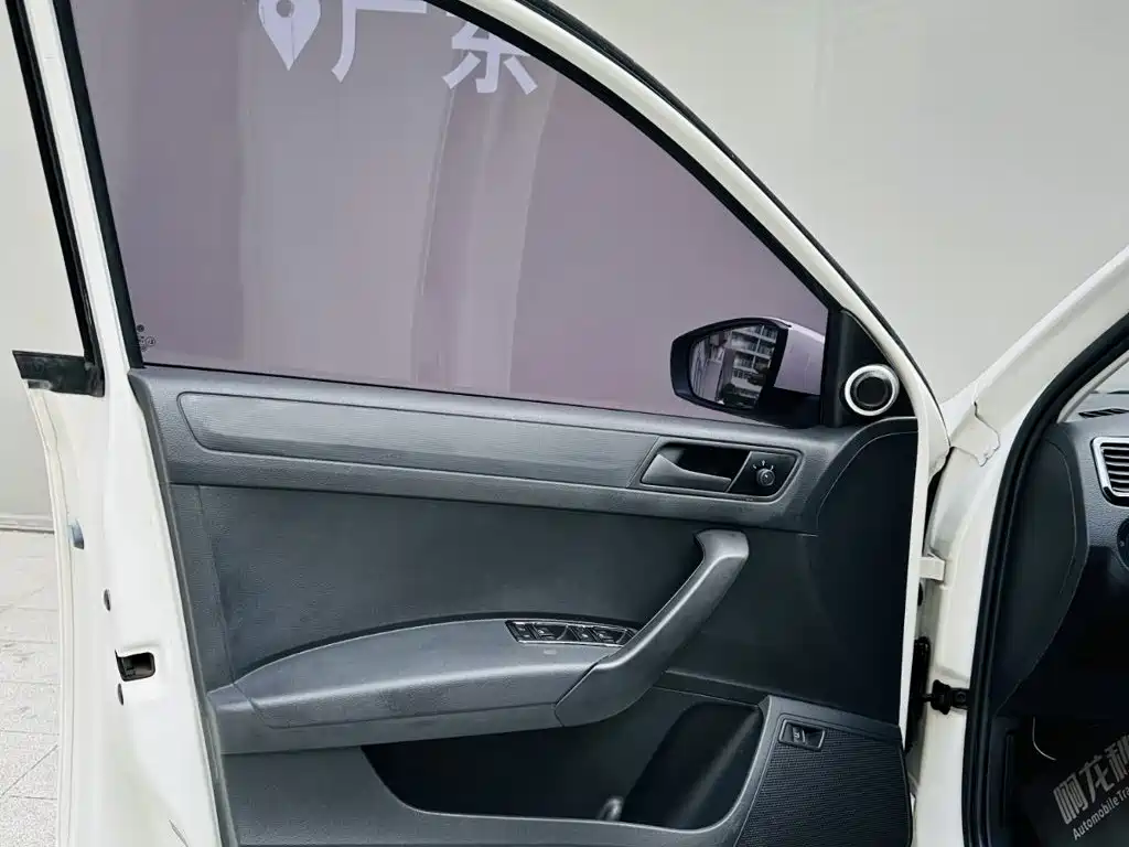 Фото 20 - Volkswagen Santana