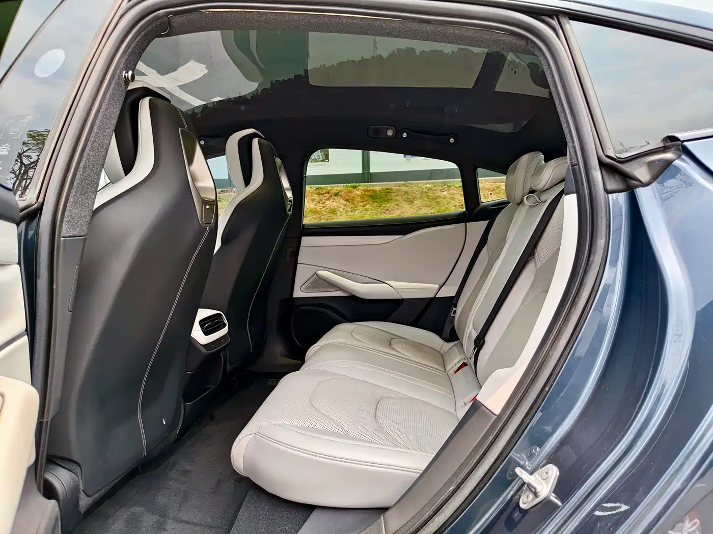 XIAOMI CAR XIAOMI SU7