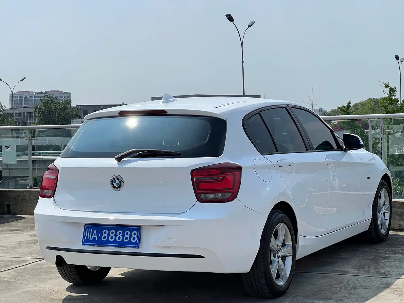 BMW 1 Series (Import) 2013 Facelift 118i Sport Model фото 17