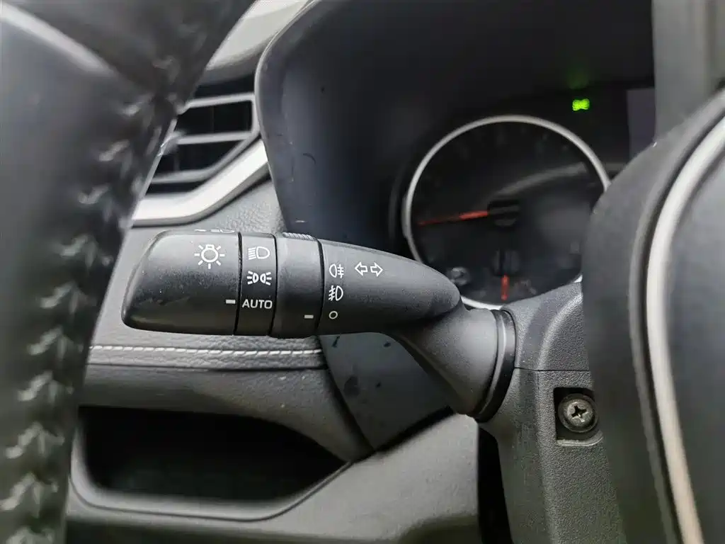 Toyota Wildlander 2022 2.0L CVT FWD Luxury PLUS Edition фото 21