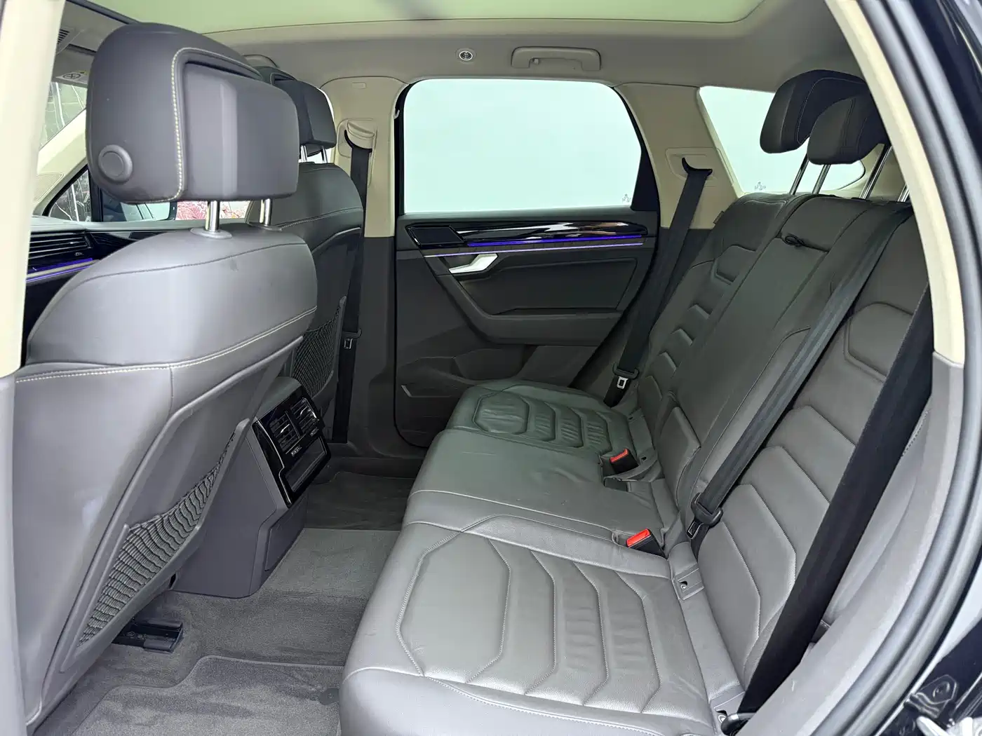 Volkswagen Touareg 2021 2.0TSI R-Line фото 13
