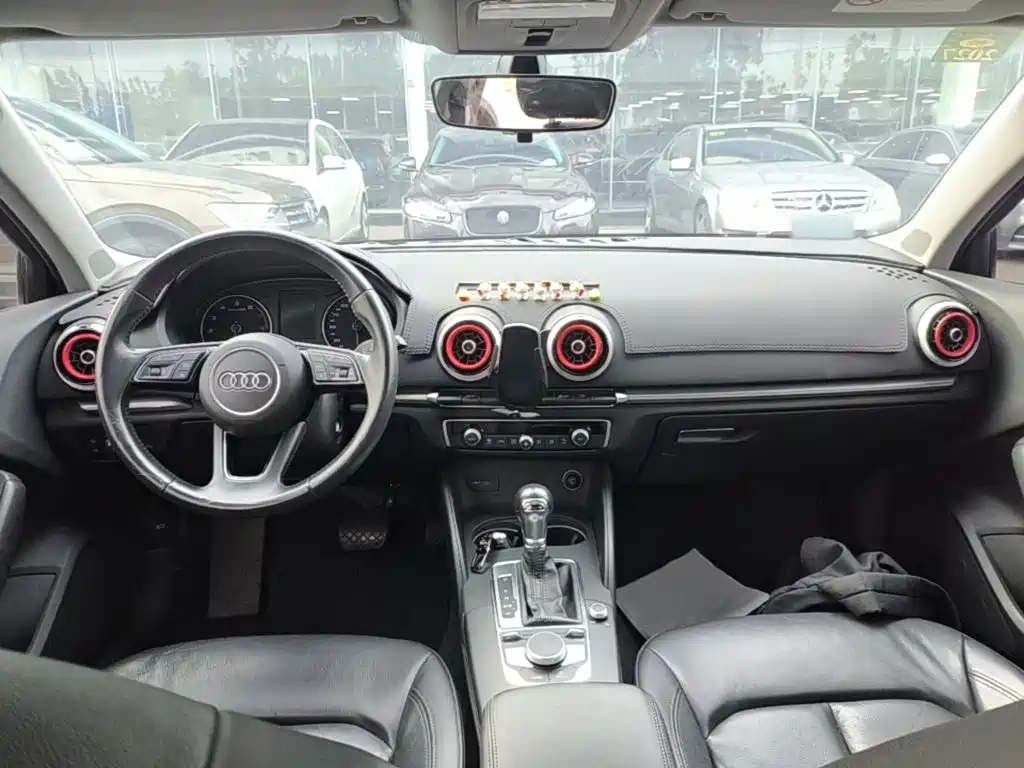 Фото 10 - Audi A3